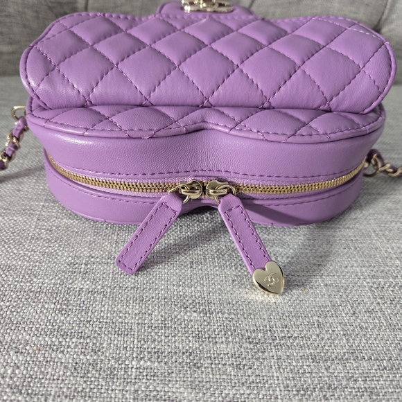 Chanel Purple Quilted Women's Bag - Picture 5 of 13